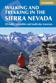 Wandelgids Walking and trekking in the Sierra Nevada | Cicerone